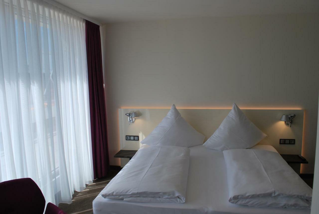 Hotel Am Berg Esslingen Esslingen am Neckar Екстериор снимка